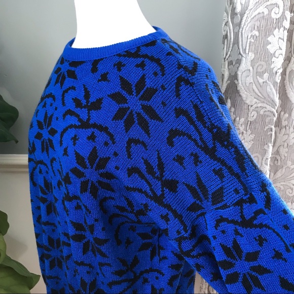 Vintage 80s Star Flower Design Batwing Sweater - Picture 4 of 7
